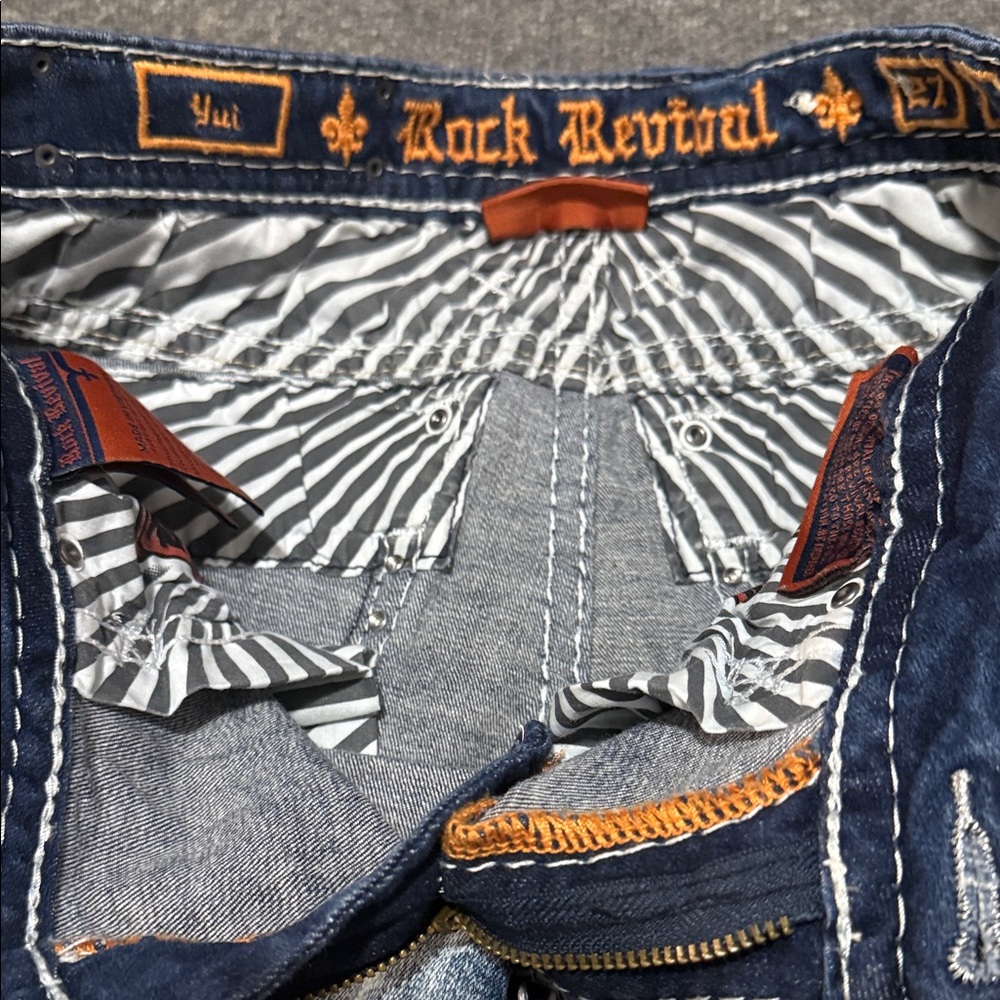 💥 Rock Revival Women's Distressed “Yui” Blue Boot Cut Jeans {27} 30” inseam. 💥 - Picture 14 of 16